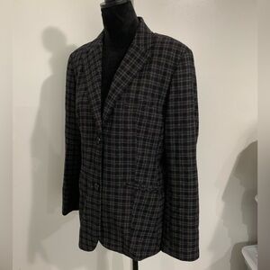 Woman’s blazer size 14